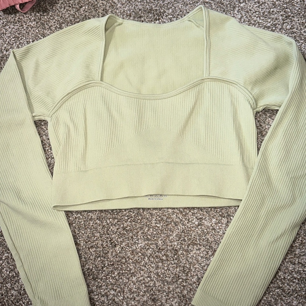 SHEIN ATHLETIC TOP